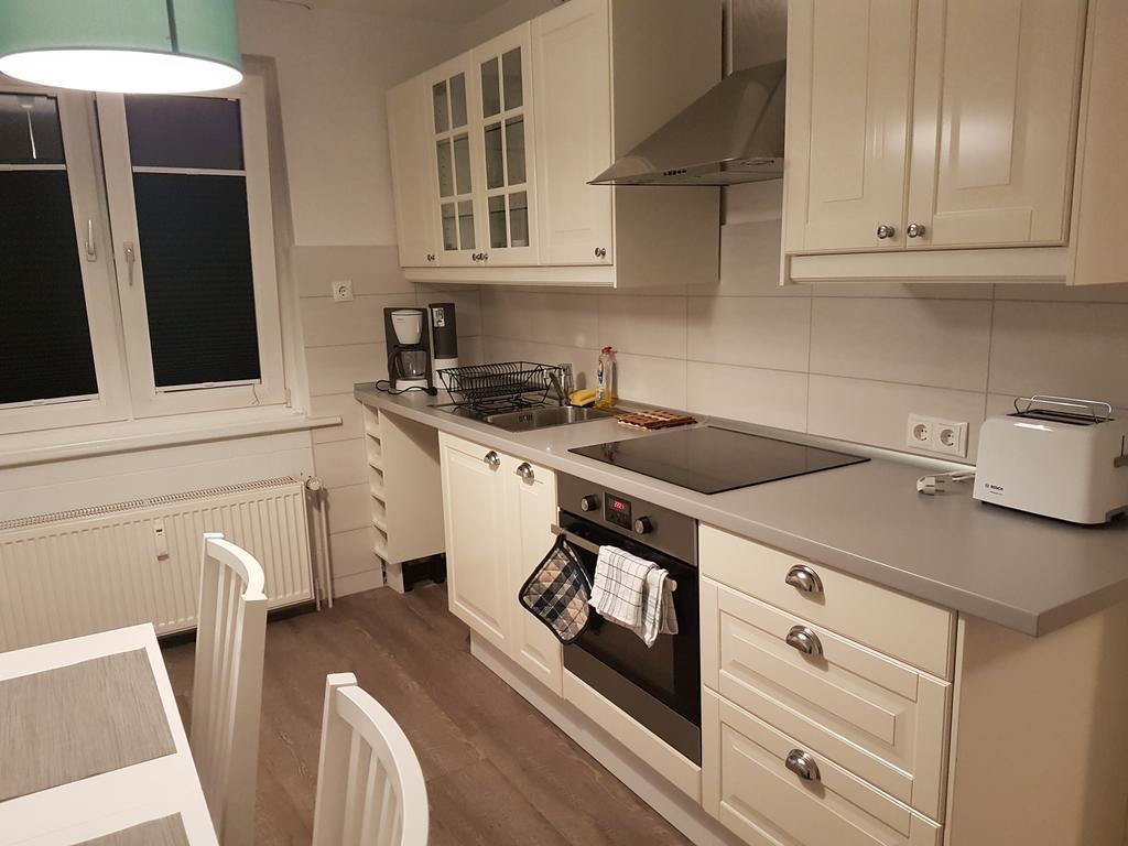 Budapester Hof Gaestehaus Hamburg-Harburg Exteriör bild